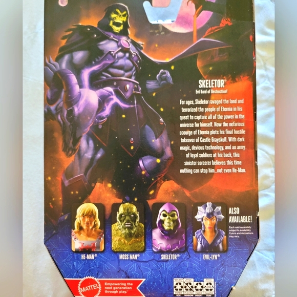 NWOT Mattel Masters of the Universe Revelation Skeletor Action Figure - Picture 7 of 8